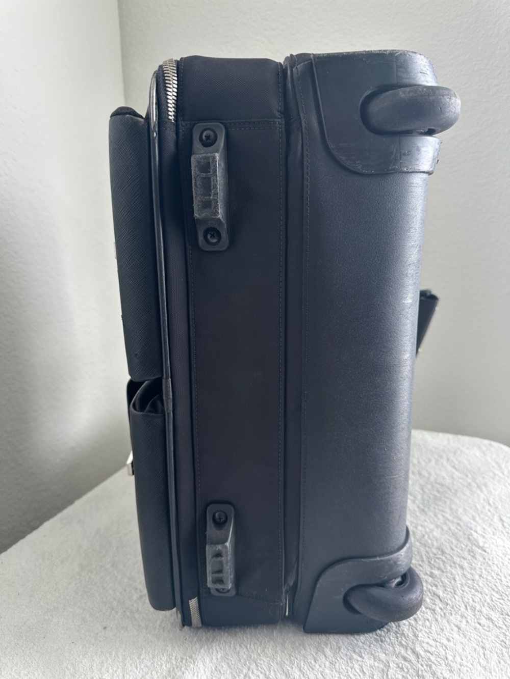 TUMI Arrive Black Compact‎ 2 Wheeled rolling Business Briefcase - 73013D2 - Picture 7 of 17